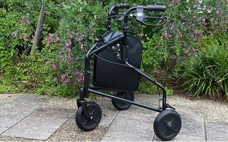 安心・快適 堺の三輪歩行車 ターンウォーカー