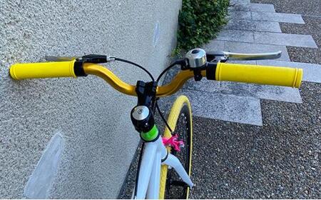 POSTINO シングルスピードバイク 700×28C【ホワイト×イエロー×グリーン】P606【フレームサイズ460mm】