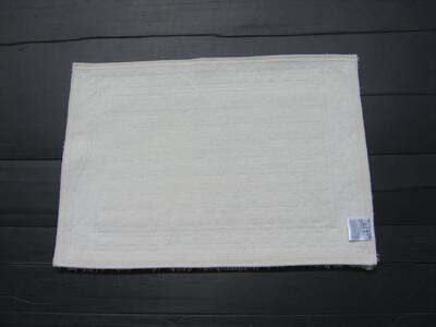 【ホワイト】ボルガバスマット大 約50cm×約70cm