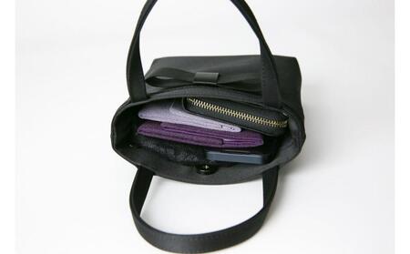 両手を開けられる2way フォーマルポシェット