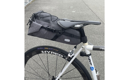 R250 防水サドルバッグ2 ハイブリッド ラージ グレー/ブラック