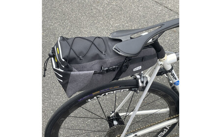 R250 防水サドルバッグ2 ハイブリッド ラージ グレー/ブラック