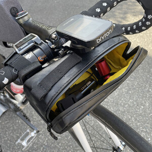 R250 U型フロントバッグ モノトーンカモフラ