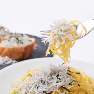 鮮度抜群 釜揚げしらす100g×5パック　便利な小分けタイプ