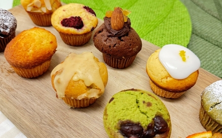 【障害福祉サービス事業所】手作りマフィン15個詰め合わせボックス【snlf0001】