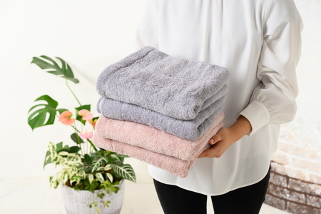 ジャストフィットバスタオル4枚組ブルーグレー2、コーラル2 ｜ バスタオル