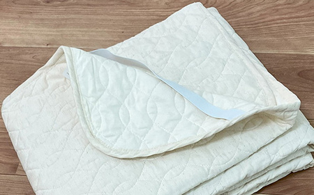 丸洗いOK　麻（リネン）混　敷きパッド　シングル　中わた脱脂綿100%　生成り1枚　PK-1506S