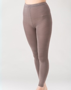 天然の美容繊維 シルク混のびのび10分丈スパッツ フリーサイズ H-S3300