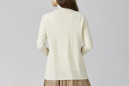 ふるさと納税 泉大津市 希少ベビーカシミヤ100%　女性　カーディガン　M　ベージュ　1枚 希少ベビーカシミヤ100% 女性 カーディガン M ベージュ 1枚