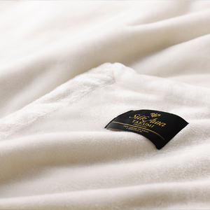 シルクオーラ匠PREMIUM ピュアホワイト 掛け毛布 セミダブル (160×200cm) | 毛布 [4054]