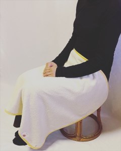 日本の職人技！ふんわりなめらかな肌触りの2wayひざ掛け (泉大津毛布) four generations of u three アイボリー×イエロー [1762]