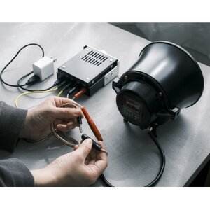 スタックアンプ/金属製ホーンスピーカー型(シルバー)NMP-1A3B_家電製品 TV・オーディオ・カメラ  _【1578571】