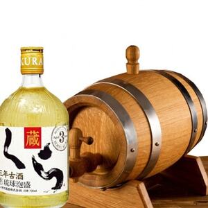 枚方熟成泡盛 くら古酒 25度 720ml × 1本 +本格熟成 ミニ樽2Lサイズオリジナルセット【1665872】