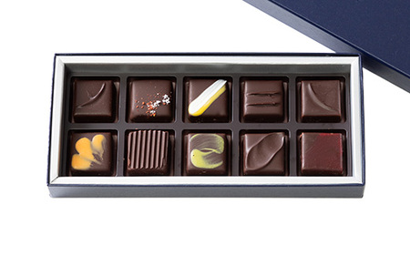 ショコラトリーアルカ ボンボンショコラ10個入り_菓子・スイーツ チョコレート _【配送不可地域:離島】【1550582】