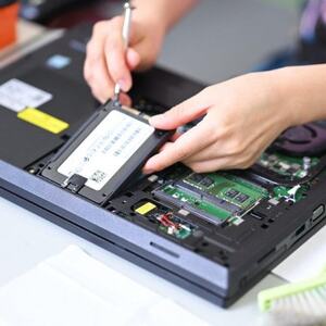 PC nextの国産 高性能再生パソコン　13.3型/新品SSD/メモリ8GB/Windows11【1633475】