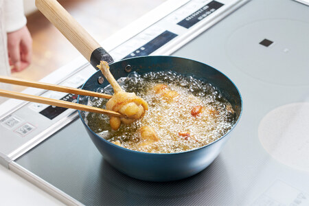 C211 ライクイット「PAN-17オーブンでも使える鉄フライパン20cm(深)」【フライパン 鉄 藤田金属 like-it 深型 FUJITA IH ガス 20センチ 着脱 ハンドル 日本製 町工場 職人 長持ち 国産 大阪府 八尾】