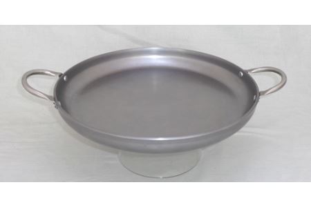 C103 匠の技鉄いため鍋28cm＆ぶあつい鉄板焼くん26cmセット【鉄 鉄板 炒め鍋 藤田金属 FUJITA ガス IH プレート キッチン 調理器具 日本製 長持ち 大阪府 八尾】