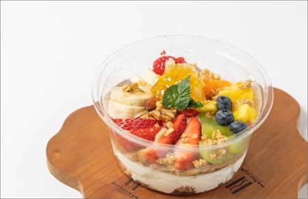 季節のフルーツのグリークヨーグルト 2個