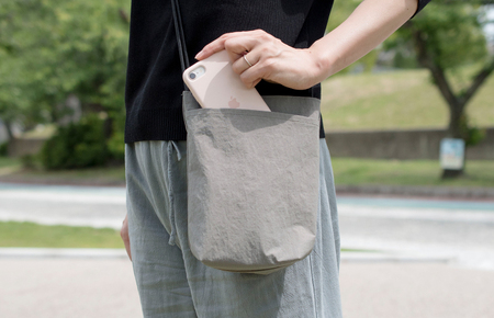 ミニショルダーバッグ KONBU(R) グレー