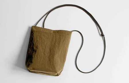 ミニショルダーバッグ KONBU(R) ブラウン