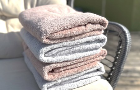 【最高の吸水性／エアリーシュタオル】フェイスタオル２枚ギフトセット（ライトグレー）