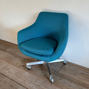 Cosmic Chair(コスミックチェア)キャスター脚 ヘリンボーン ライトブルー【SWOF】_雑貨・日用品 椅子・チェア・ソファ 家具・インテリア _【1540062】