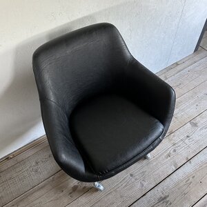 Cosmic Chair(コスミックチェア)キャスター脚 ランド ブラック【SWOF】_雑貨・日用品 椅子・チェア・ソファ 家具・インテリア _【1545573】