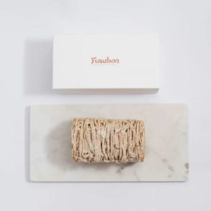 モンブランロール ホール_菓子・スイーツ ケーキ  _【配送不可地域：離島】【1396585】