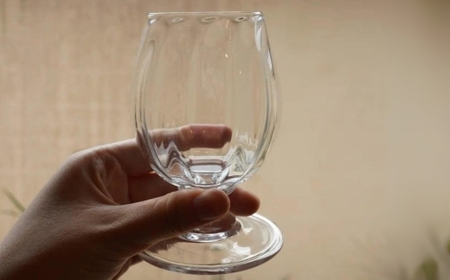 ワイングラス Memorial Tear 想い出の涙 手作りグラス 吹きガラス ワイングラス プレゼント ギフト 贈り物 父の日 母の日 敬老の日 結婚式 お祝い 送別 お礼 オリジナル 結婚祝い ワイングラス 退職祝い 人気 グラス ガラスコップ