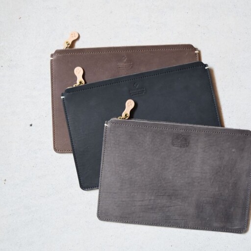 Teha’amana Square pouch L テハマナ スクエアポーチ L スモーク ブラック 革 皮 雑貨 おしゃれ レザー 本革 こだわりの逸品 地域特産品 ギフト 自分用 人気 おすすめ