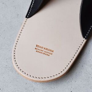 Teha’amana Slipper Smoke L テハマナ スリッパ スモーク Ｌ ブラック 革 皮 雑貨 レザー 本革
