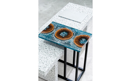 Side Table “自然への想いから生まれた、唯一無二のインテリアアート”