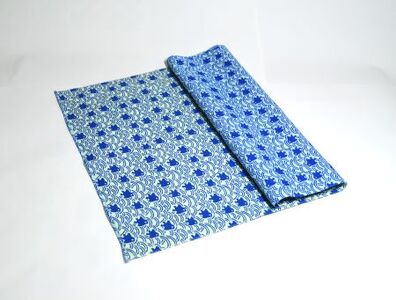 和泉市の特産品である和泉木綿を使った日本手拭い（千鳥模様 ）（IK001-SJ）