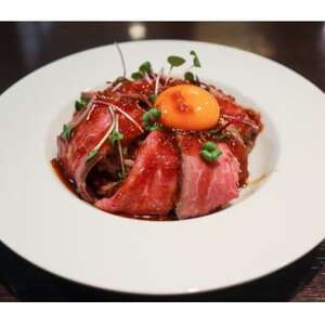 贅沢の極み★三大和牛プレミアムローストビーフ詰め合わせセット(ソース付き)モモ肉使用【配送不可地域：離島】【1621433】