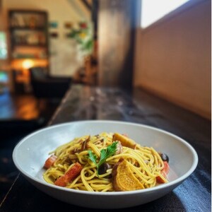 【大阪府和泉市カフェマーノ】お食事券9000円(1000円×9枚)【1696074】