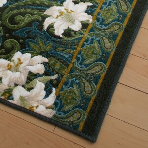 日本製 廊下カーペット 80cm×240cm 【ユリ柄】 滑り止め加工 (グリーン)【1264364】