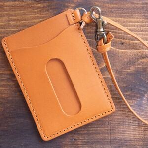 【本革 パスケース】ICカード 社員証 両面 2枚収納 ストラップ付き【apo-08hn-CA】【1396168】