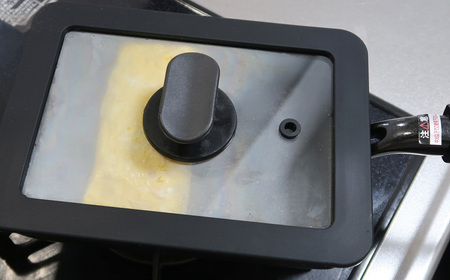 No.384 IHからガス火まで深型玉子焼13×18cm＆シリコンカバー（フタ）付