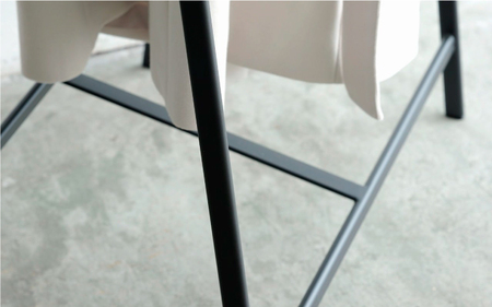 東大阪発大手メーカーの製造工場が作る家具【KOSEN】 ハンガーラック(サテンブラック)