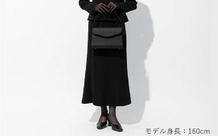 【慶弔兼用】2WAY仕様の回転式金具付き ホースヘアー・フォーマルバッグ 台形モデル 〈熟練の職人技が光るハイクラスのフォーマルバッグ〉