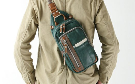 ボディバッグ YVQ-5985 (BE)<ベージュ>