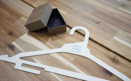  紙製ハンガー　PLA FREE　ホワイト