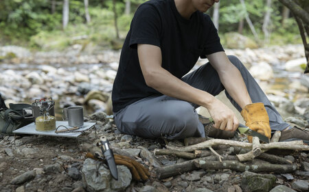 アウトドアナイフ　サンガ　アッシュグレー