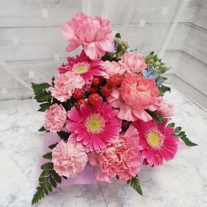 お任せ アレンジメント 生花 お祝い ピンク系【配送不可地域：離島】【1343522】