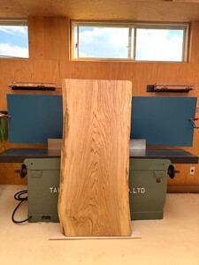 国産センの一枚板 Japandi空間の主役に｜一枚板 木材 加工品 DIY 家具 [0173]
