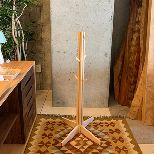 北欧調の木製ポールハンガー 100cm (メープル材) コートやカバン、帽子をオシャレに掛けられる♪｜コートハンガー ポールスタンド ハンガー 衣類収納 帽子掛け 洋服掛け 天然木 無垢材 一人暮らし コンパクト [0257]