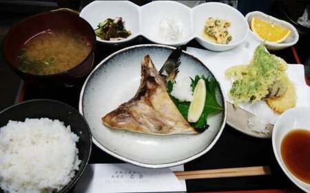 漁師の家めし 英進丸 名倉で使えるお食事券 9,000円分 | チケット 券 食事券 海鮮 グルメ 漁師の家めし 英進丸 名倉で使えるお食事券 9,000円分 | チケット 券 食事券 海鮮 グルメ