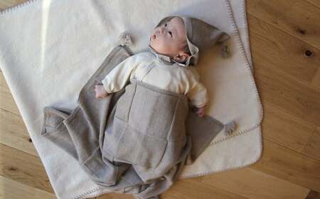 【ブラウン】 黄金比 カシミヤ＆シルクブレンド ギフトセット アフガンと帽子のセット co-s69 【7営業日程度で発送】|おくるみ ベビー 赤ちゃん オーガニックコットン 出産祝い 日本製