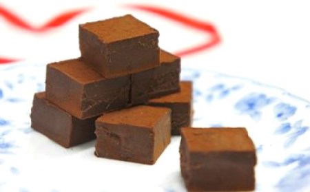 濃厚で口溶け滑らか 生チョコ3種セット(スイート、いちご、抹茶)0N14