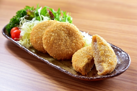 熊取産の里芋を使用「くまコロ(熊取コロッケ)」プレーン(30個)（004_5001）